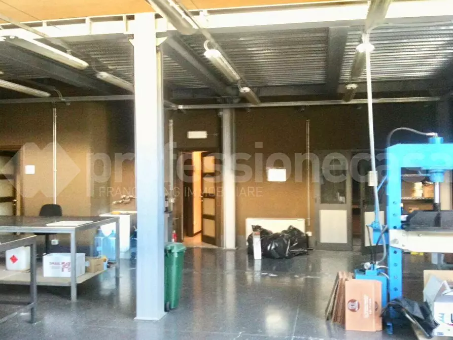 Immagine 28 di Appartamento in vendita  a Cascina