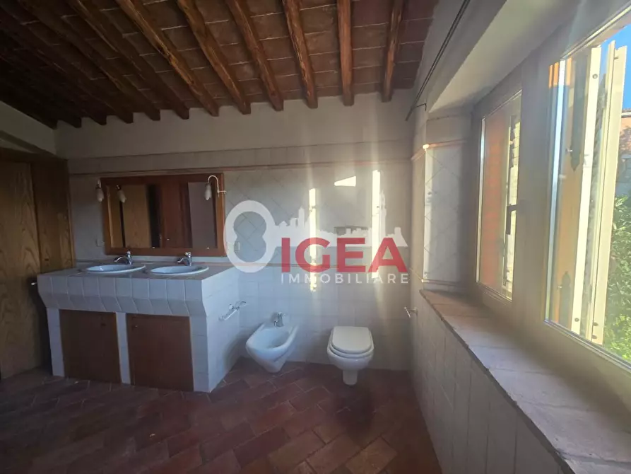 Immagine 21 di Villa in vendita  a Monteroni D'arbia