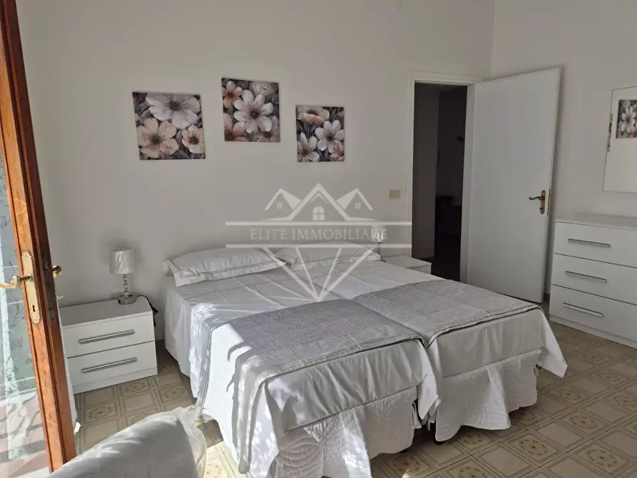 Immagine 7 di Appartamento in affitto  a Carrara