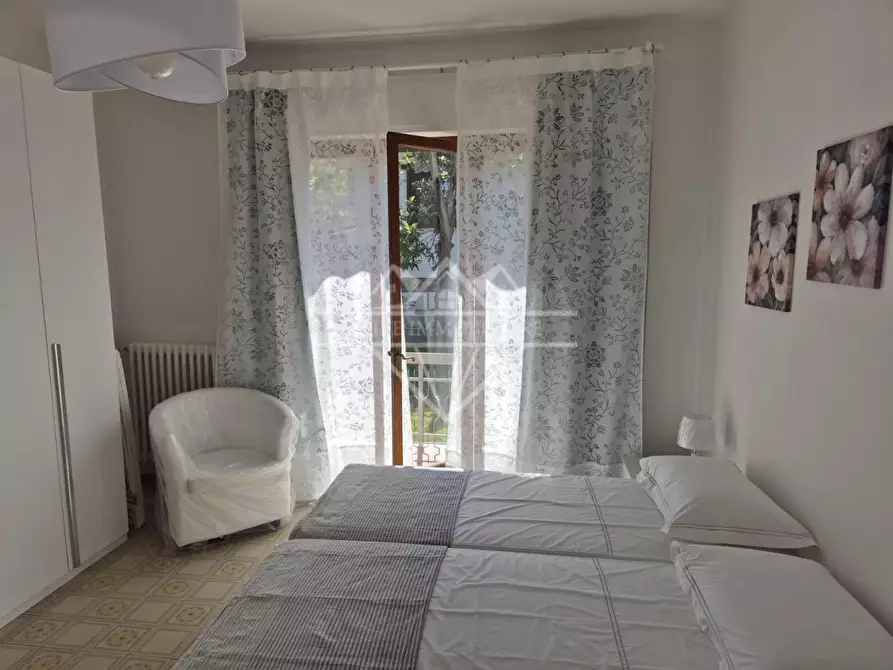 Immagine 14 di Appartamento in affitto  a Carrara