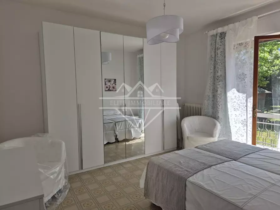 Immagine 8 di Appartamento in affitto  a Carrara