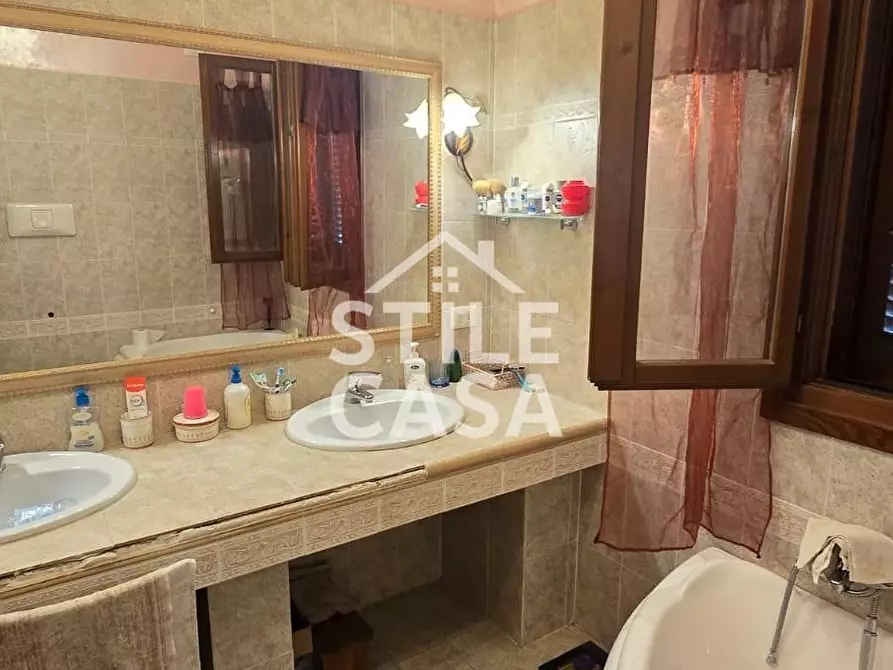 Immagine 15 di Casa bifamiliare in vendita  a Altopascio