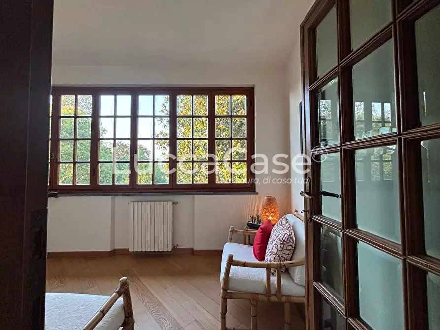 Immagine 15 di Appartamento in vendita  a Lucca