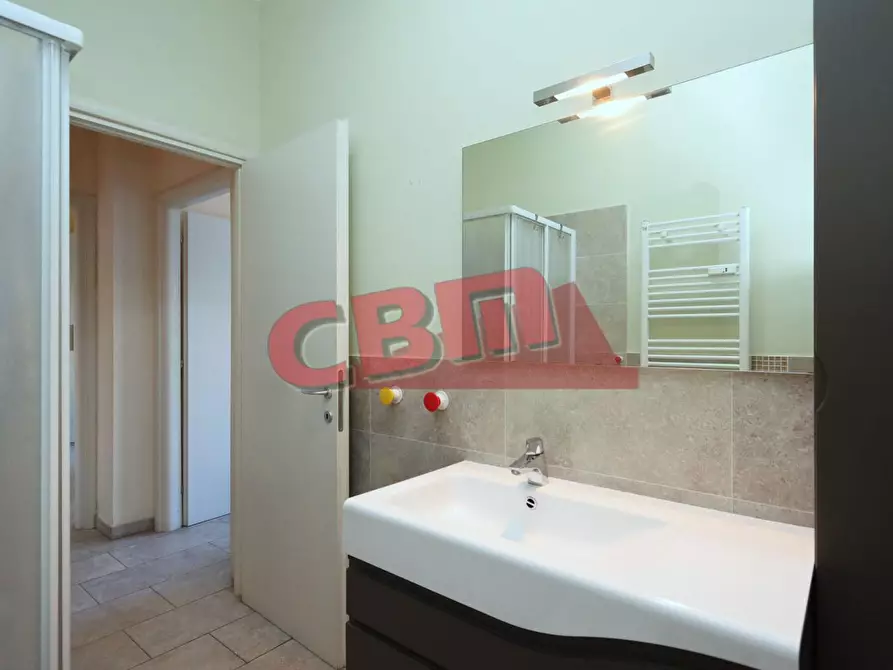 Immagine 29 di Appartamento in vendita  a Livorno