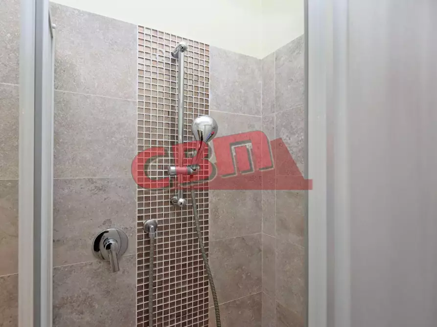 Immagine 30 di Appartamento in vendita  a Livorno