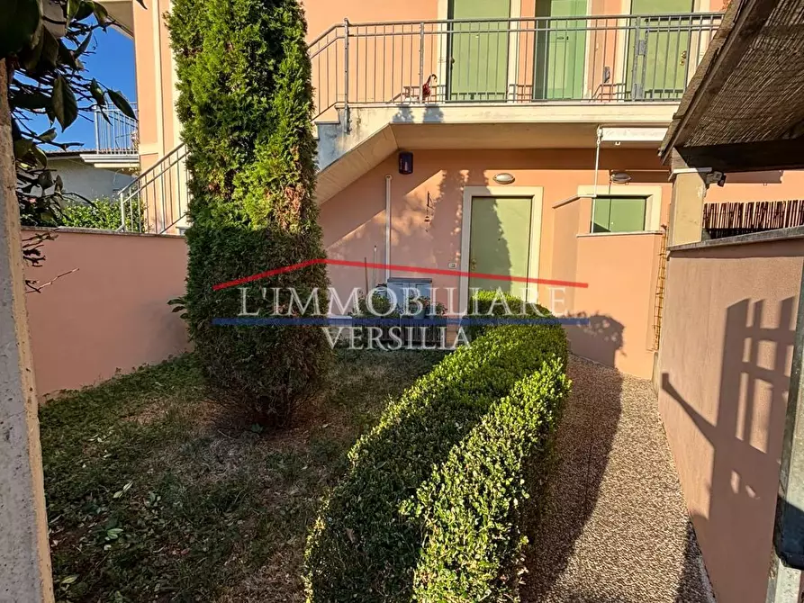 Immagine 4 di Appartamento in vendita  a Massa