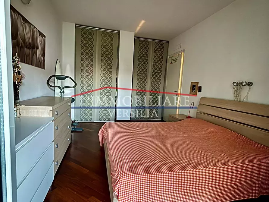 Immagine 14 di Appartamento in vendita  a Massa