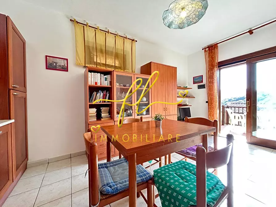 Immagine 17 di Appartamento in vendita  a Marciana