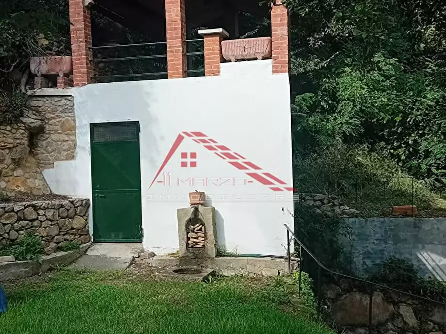 Immagine 3 di Villa in vendita  a Calci