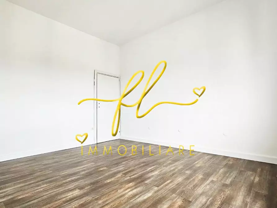 Immagine 8 di Appartamento in vendita  a Rosignano Marittimo