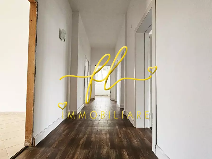 Immagine 6 di Appartamento in vendita  a Rosignano Marittimo