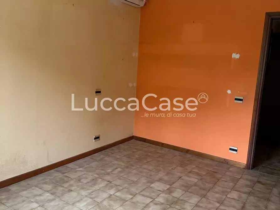 Immagine 20 di Appartamento in vendita  a Borgo A Mozzano