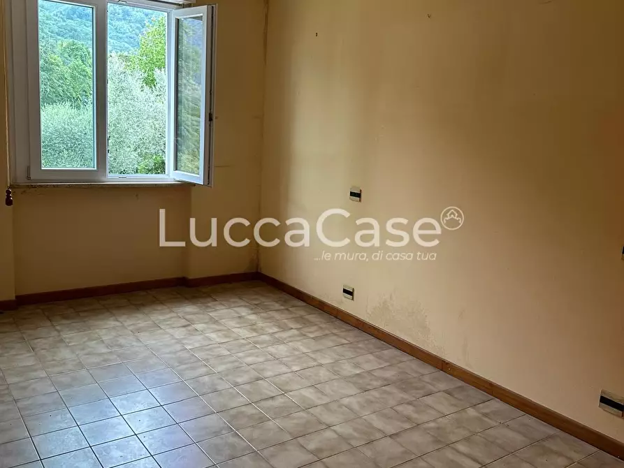 Immagine 19 di Appartamento in vendita  a Borgo A Mozzano