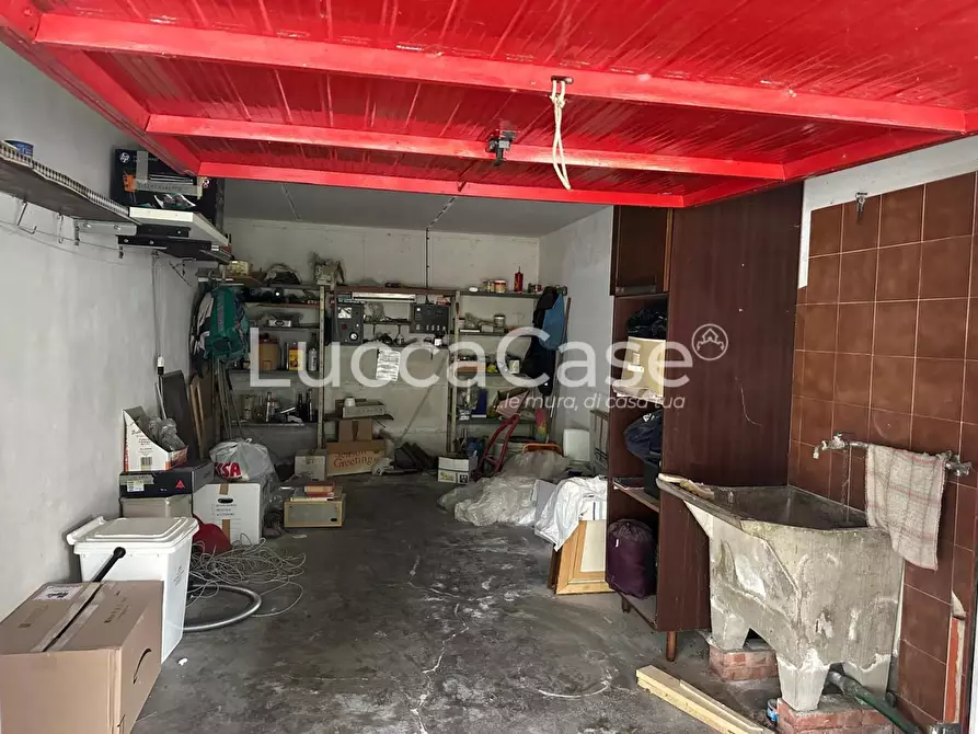 Immagine 26 di Appartamento in vendita  a Borgo A Mozzano