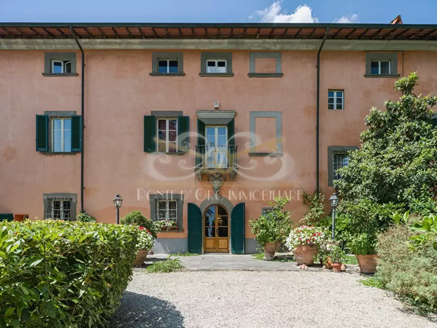 Immagine 47 di Villa in vendita  a Santa Maria A Monte