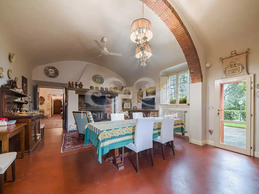 Immagine 10 di Villa in vendita  a Santa Maria A Monte