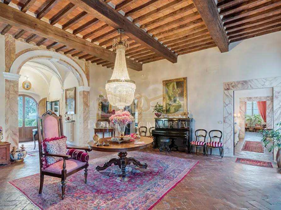Immagine 3 di Villa in vendita  a Santa Maria A Monte