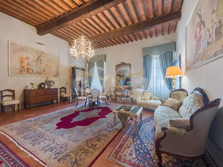 Immagine 34 di Villa in vendita  a Santa Maria A Monte