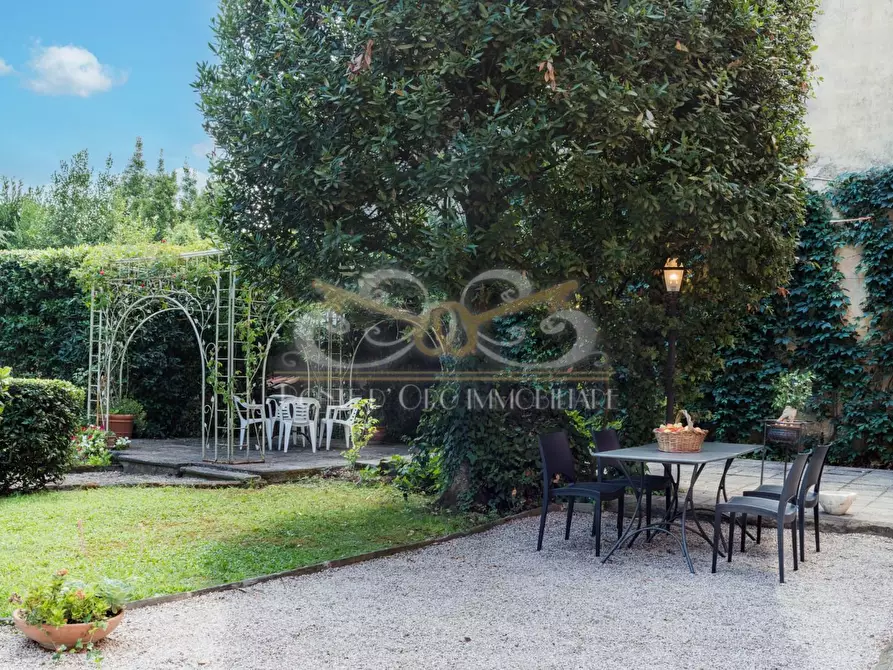 Immagine 16 di Villa in vendita  a Santa Maria A Monte