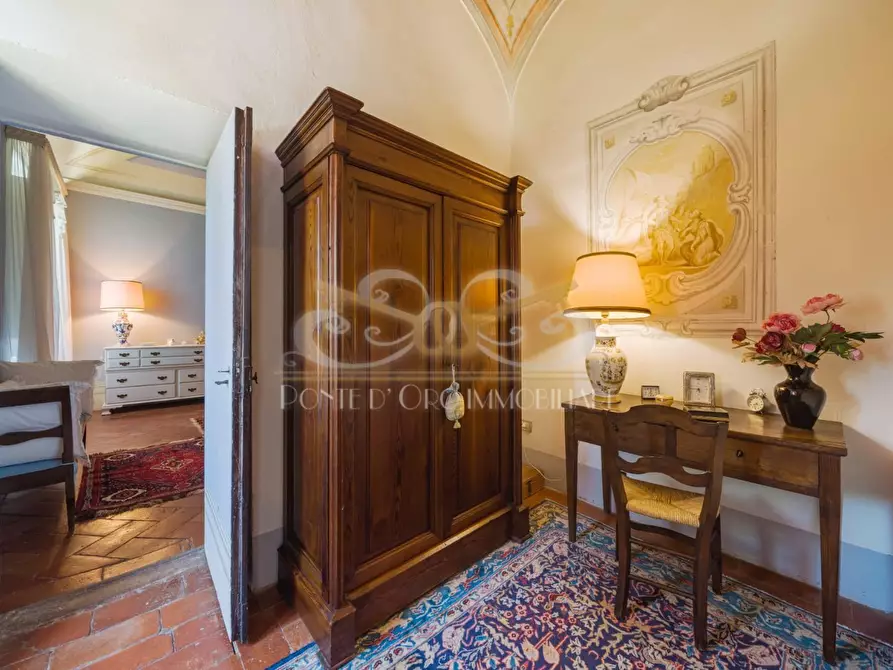Immagine 36 di Villa in vendita  a Santa Maria A Monte