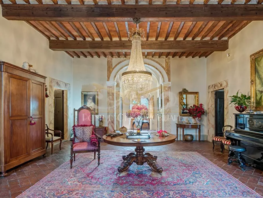 Immagine 1 di Villa in vendita  a Santa Maria A Monte