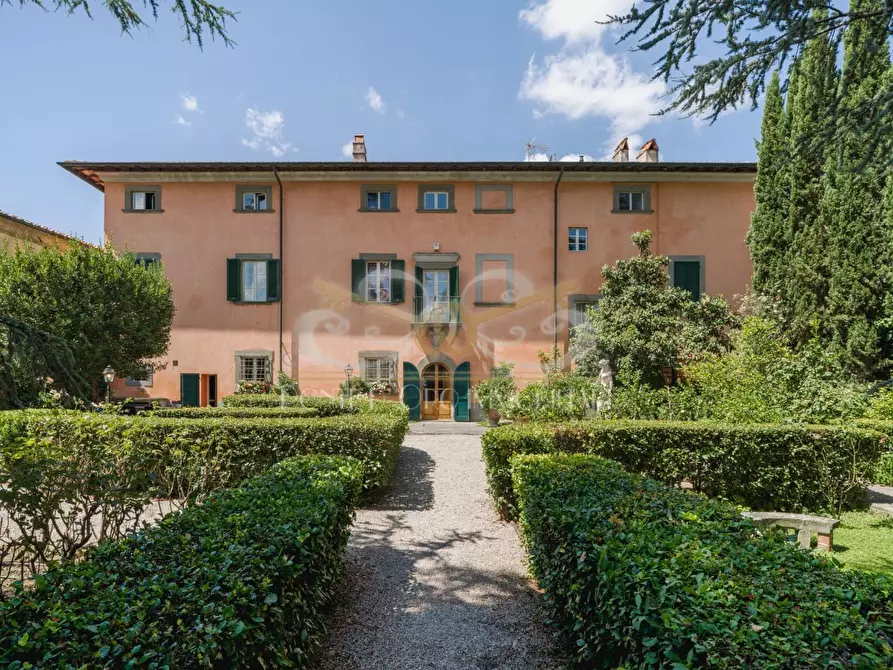 Immagine 19 di Villa in vendita  a Santa Maria A Monte