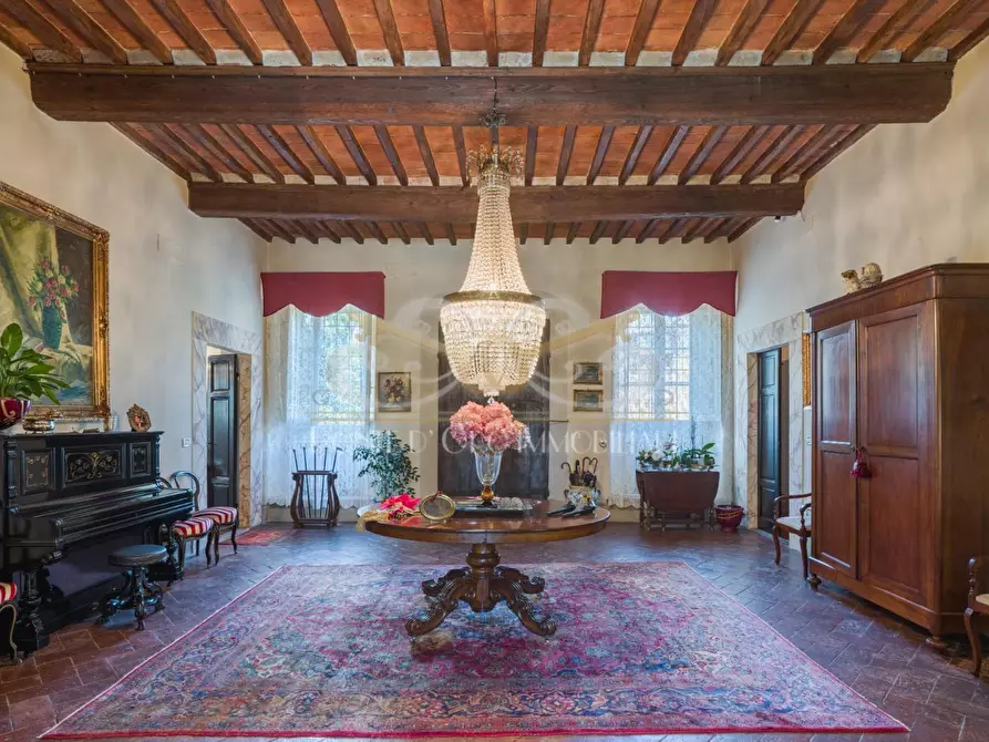 Immagine 5 di Villa in vendita  a Santa Maria A Monte