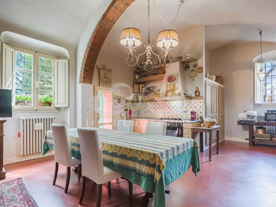 Immagine 13 di Villa in vendita  a Santa Maria A Monte