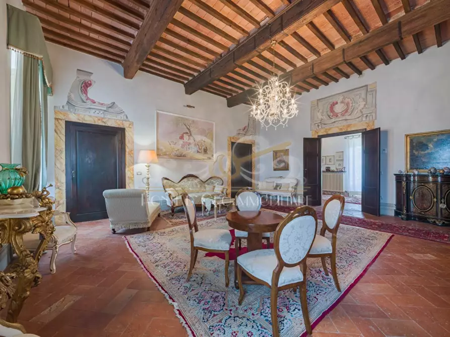 Immagine 28 di Villa in vendita  a Santa Maria A Monte
