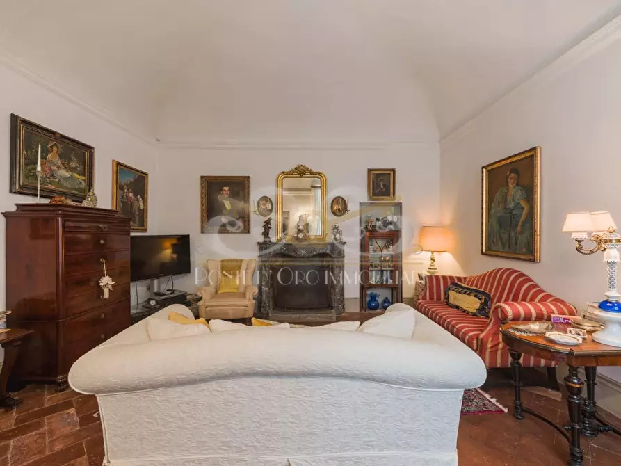 Immagine 7 di Villa in vendita  a Santa Maria A Monte