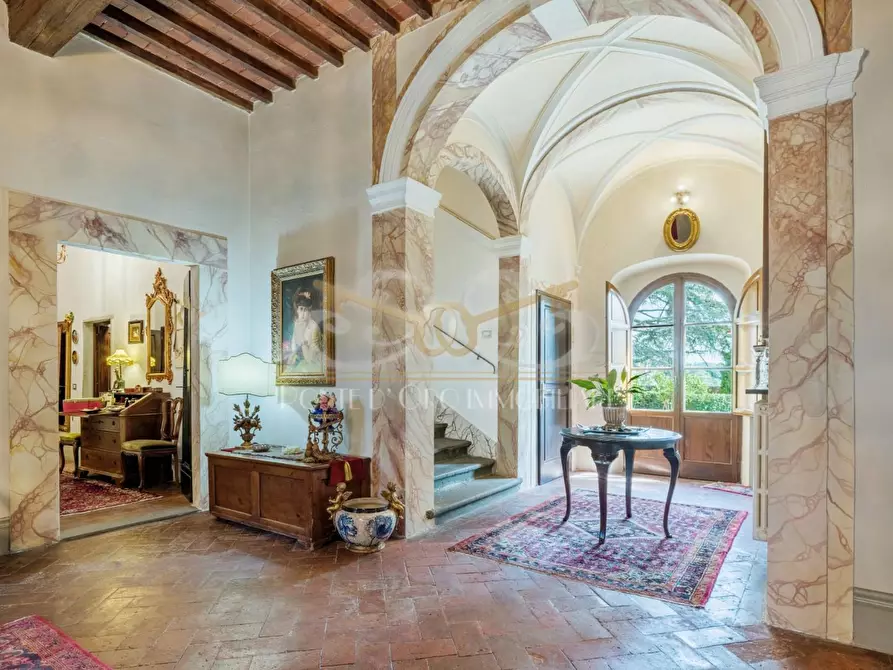 Immagine 2 di Villa in vendita  a Santa Maria A Monte