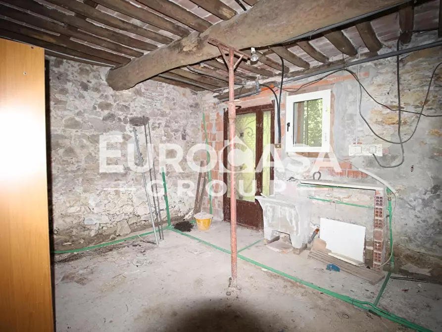 Immagine 19 di Villetta a schiera in vendita  a Lucca