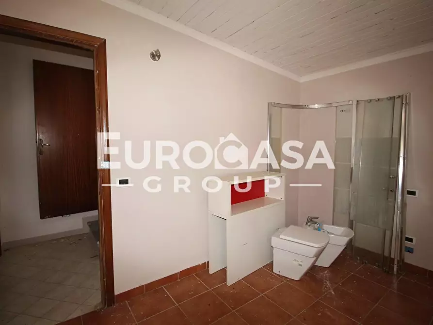 Immagine 8 di Villetta a schiera in vendita  a Lucca