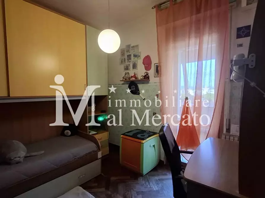 Immagine 25 di Appartamento in vendita  a Viareggio