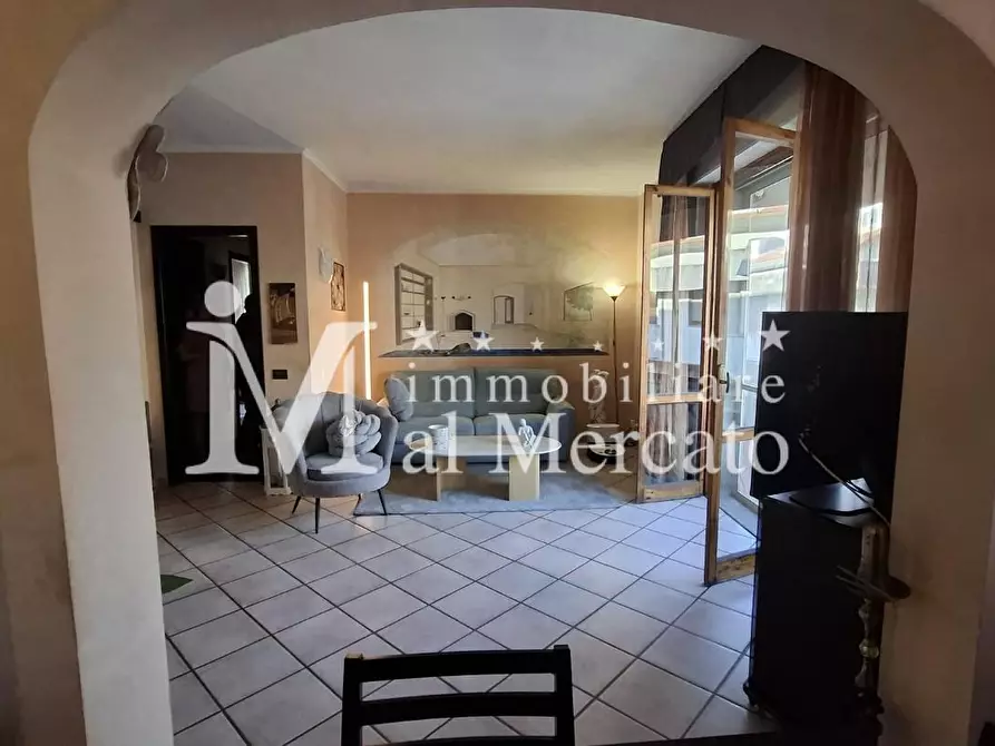 Immagine 9 di Appartamento in vendita  a Viareggio