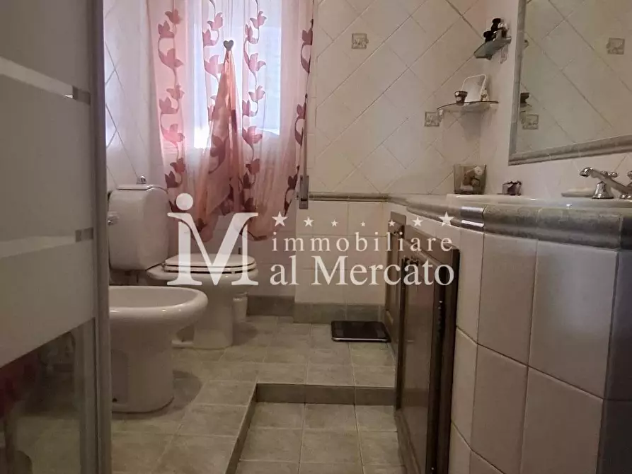 Immagine 20 di Appartamento in vendita  a Viareggio