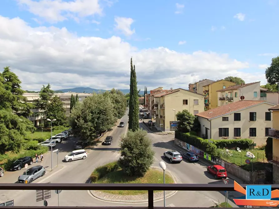 Immagine 2 di Appartamento in vendita  a Colle Di Val D'elsa