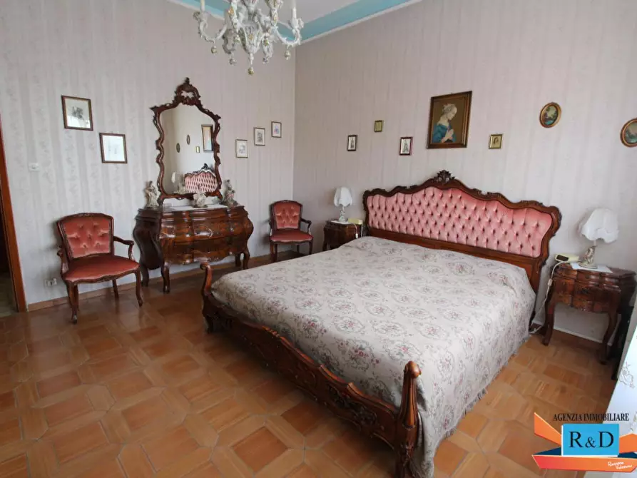 Immagine 14 di Appartamento in vendita  a Colle Di Val D'elsa