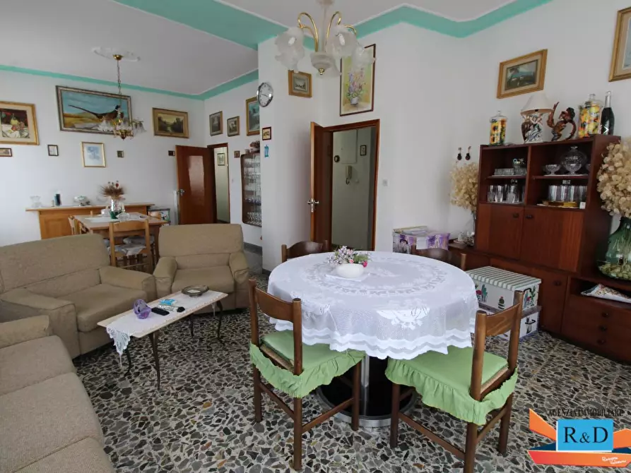 Immagine 3 di Appartamento in vendita  a Colle Di Val D'elsa