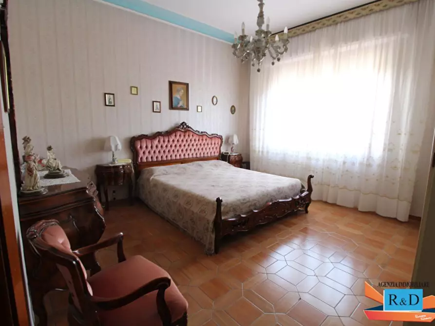 Immagine 13 di Appartamento in vendita  a Colle Di Val D'elsa