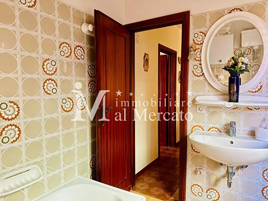 Immagine 36 di Terratetto in vendita  a Lucca