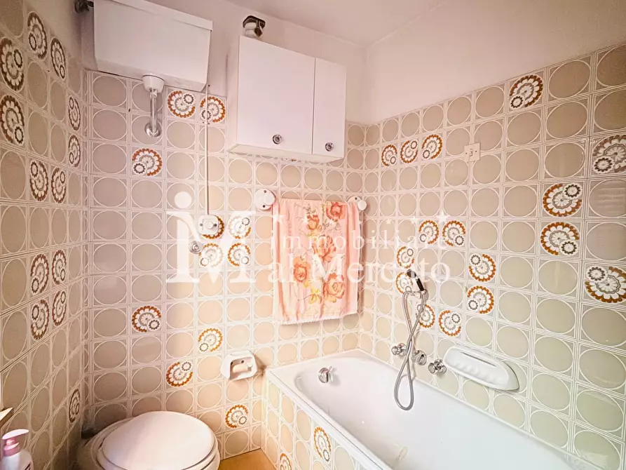 Immagine 37 di Terratetto in vendita  a Lucca