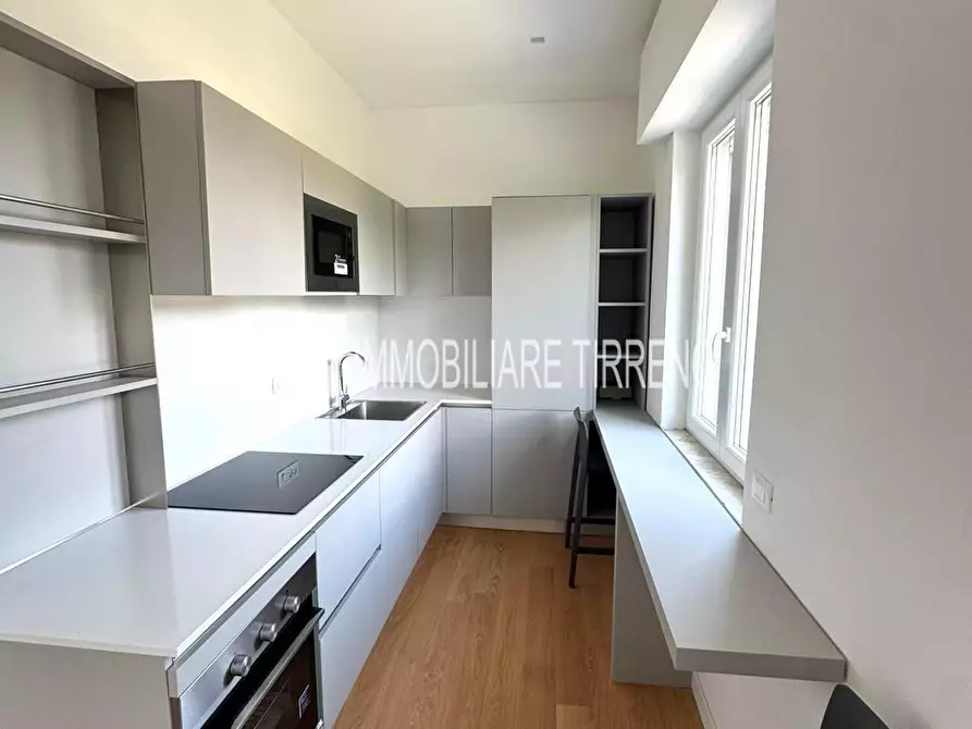 Immagine 30 di Appartamento in vendita  a Massa