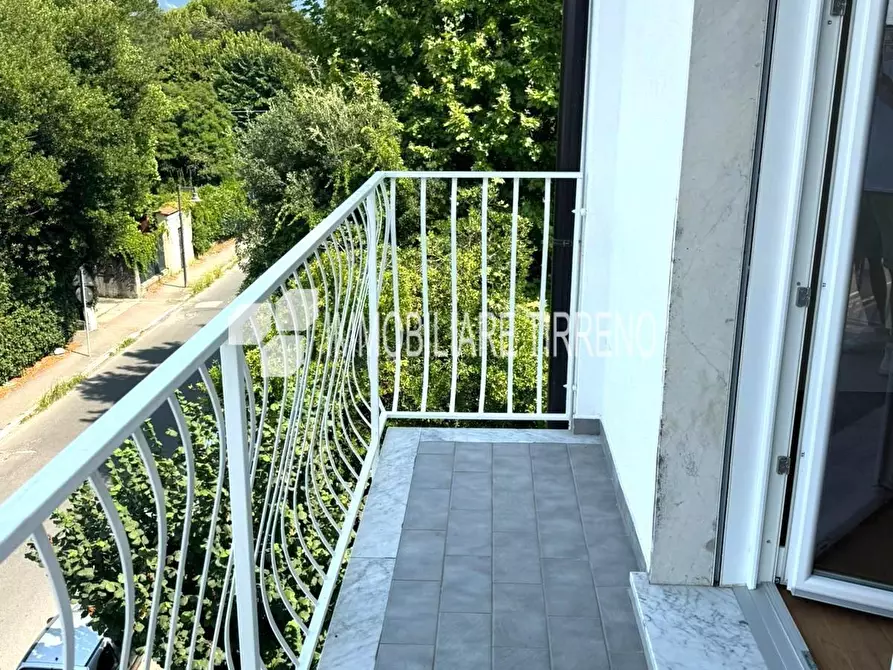 Immagine 6 di Appartamento in vendita  a Massa