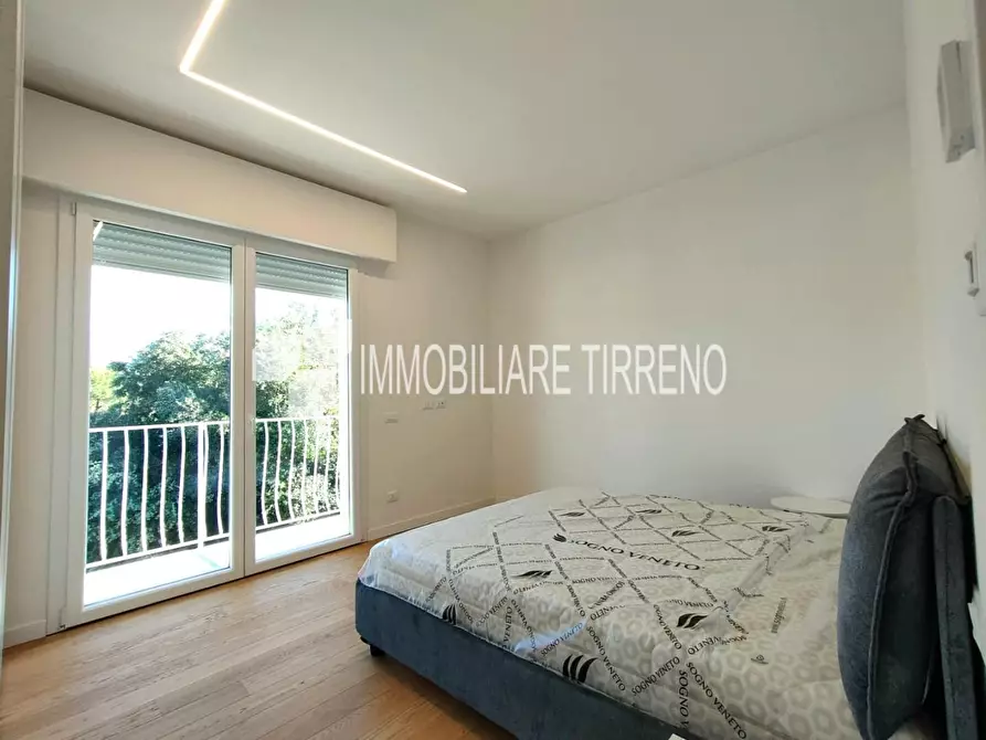 Immagine 24 di Appartamento in vendita  a Massa