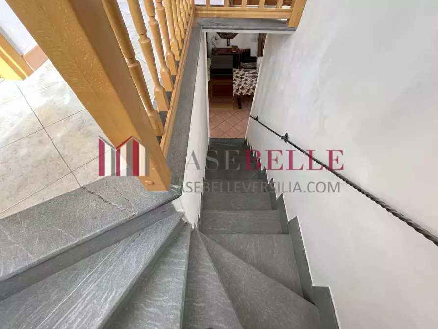 Immagine 47 di Casa bifamiliare in vendita  a Camaiore