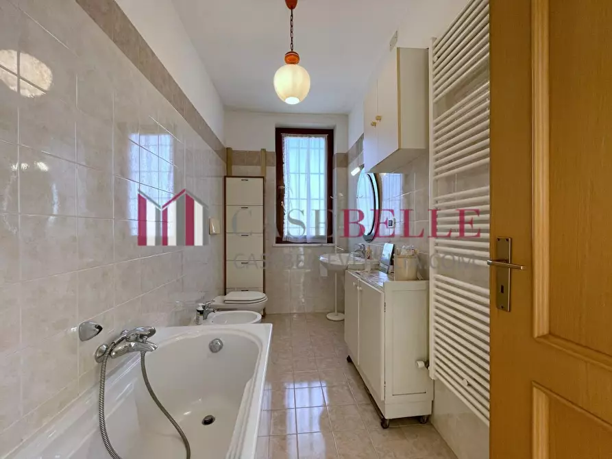 Immagine 44 di Casa bifamiliare in vendita  a Camaiore