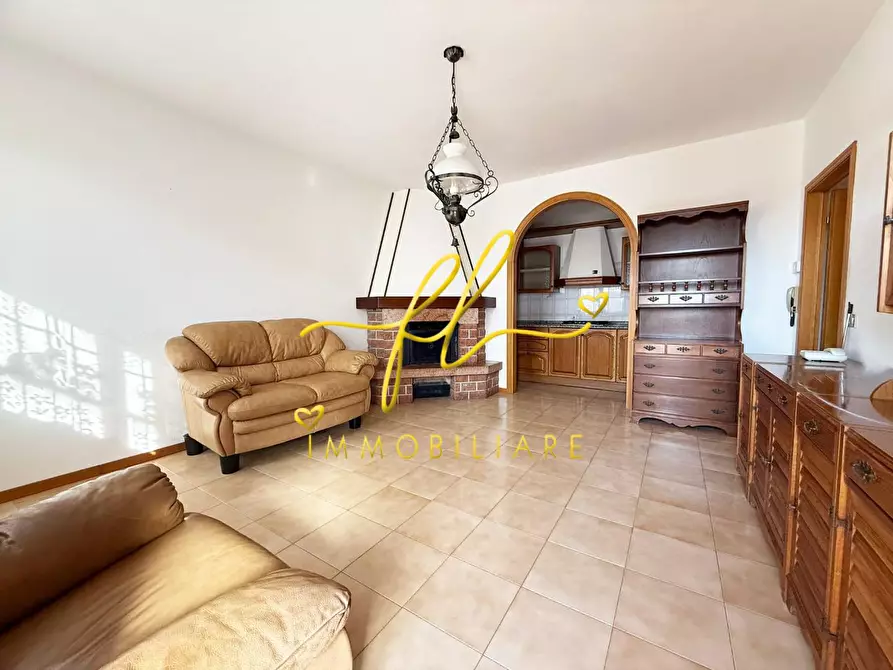 Immagine 5 di Appartamento in vendita  a Montescudaio