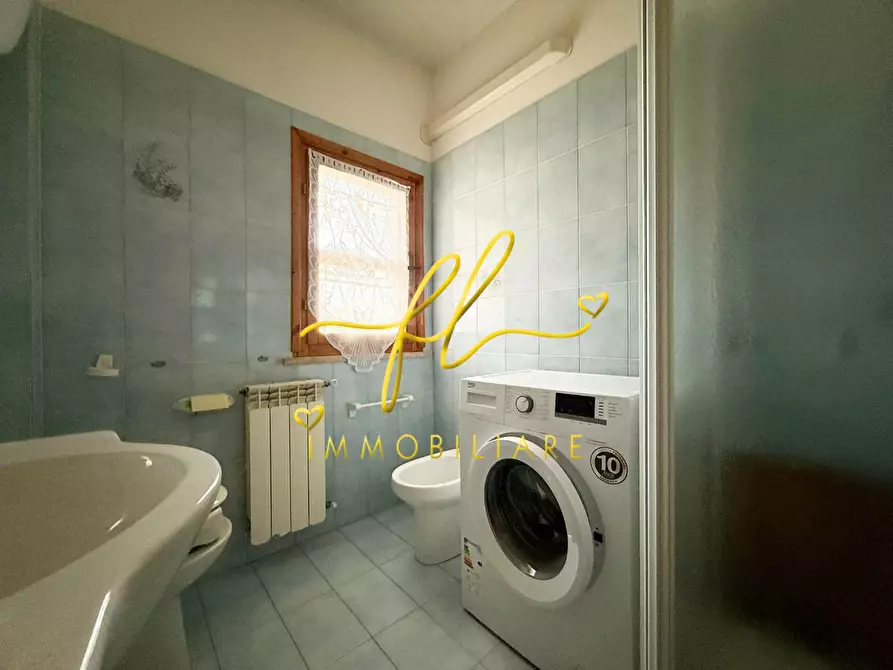 Immagine 12 di Appartamento in vendita  a Montescudaio