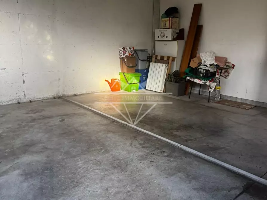 Immagine 20 di Villetta a schiera in vendita  a Massa